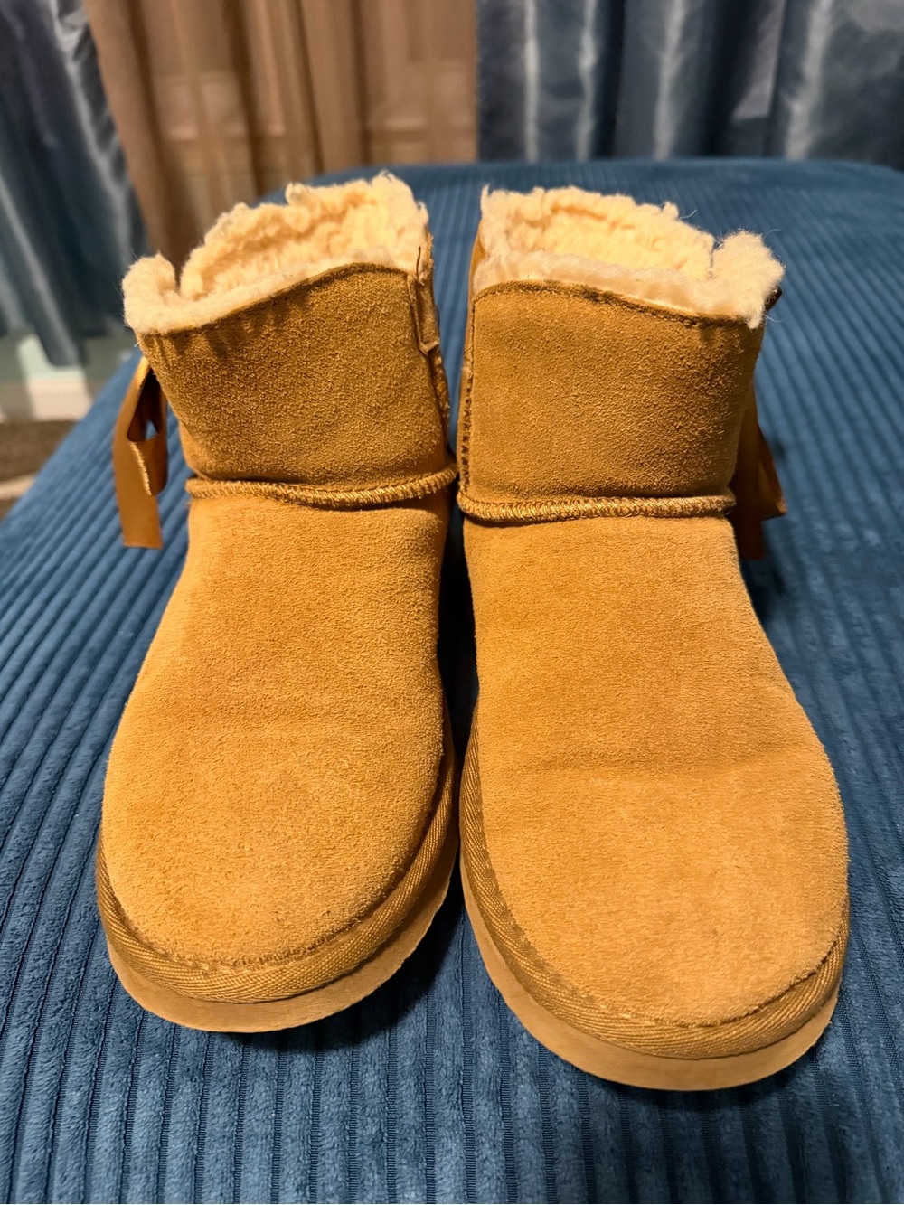 Women Suede Shearling Lined Boots - Chestnut Brown